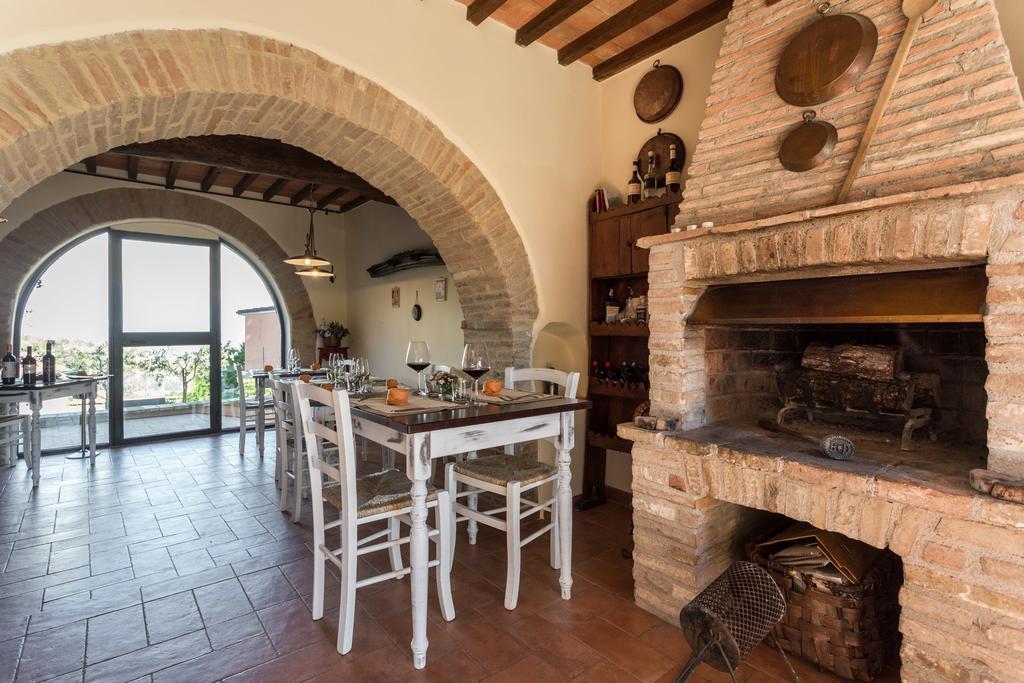 Torre Valbiancara Guest House Montebagnolo ภายนอก รูปภาพ